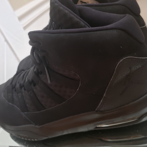 💥SOLD 💥NIKE Jordan Max Aura - Picture 5 of 10